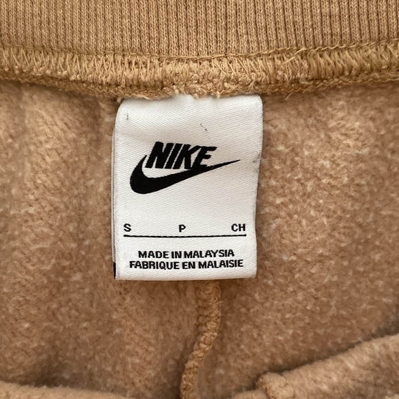 Nike Womens Fleece Highwaist Short S - Picture 4 of 4